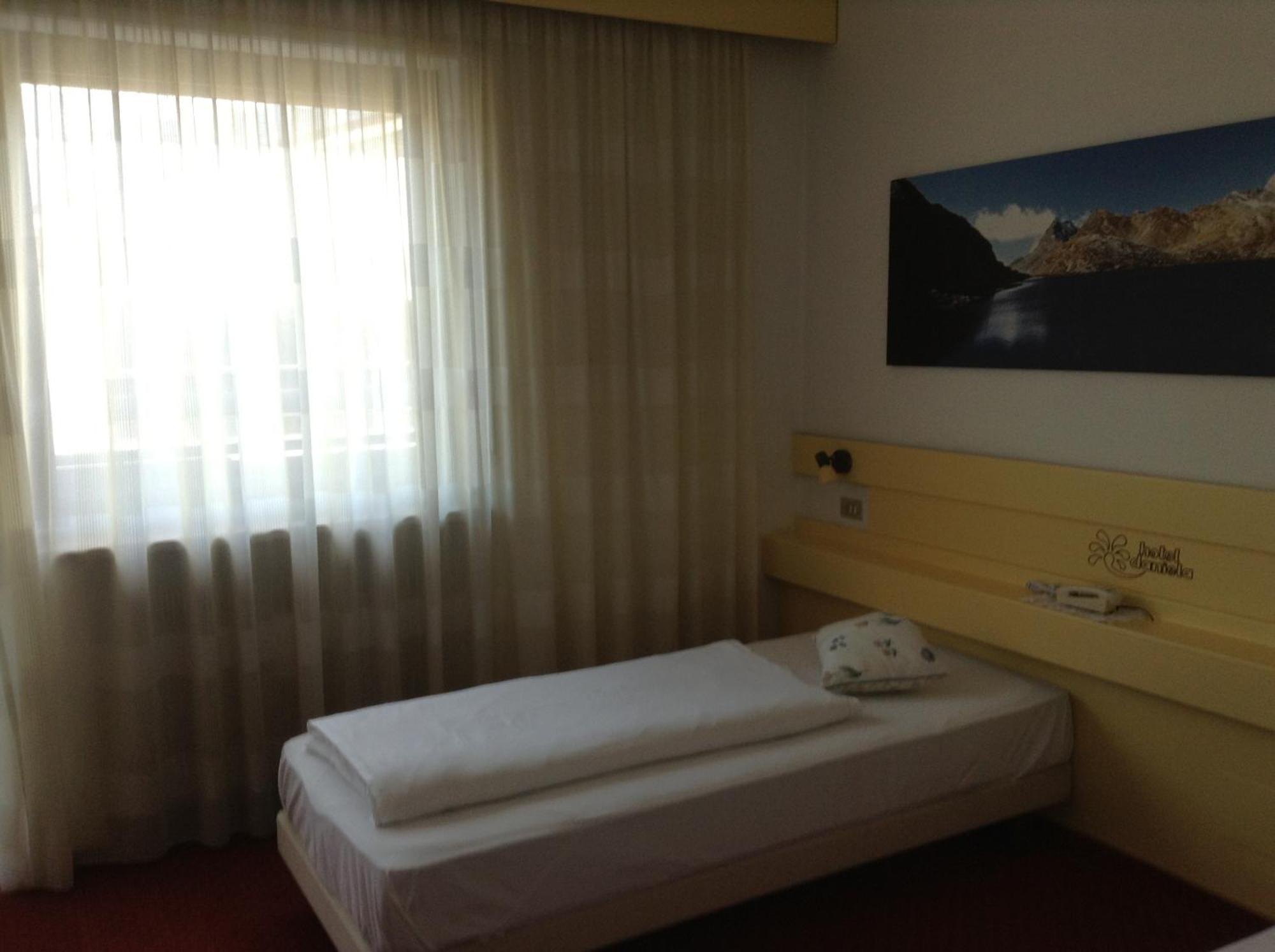 Hotel Daniela メラーノ エクステリア 写真